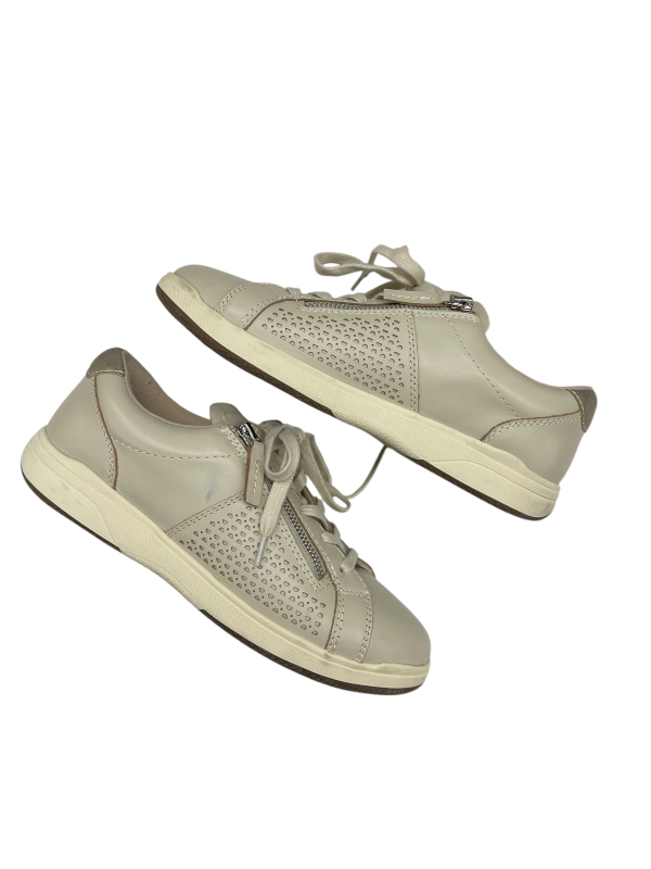 Shoes Sneakers By Earth In Cream, Size: 8.5 For Discount