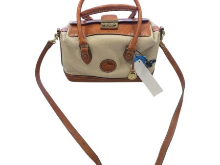 Handbag Designer By Dooney And Bourke In Cream, Size:Medium Online Sale