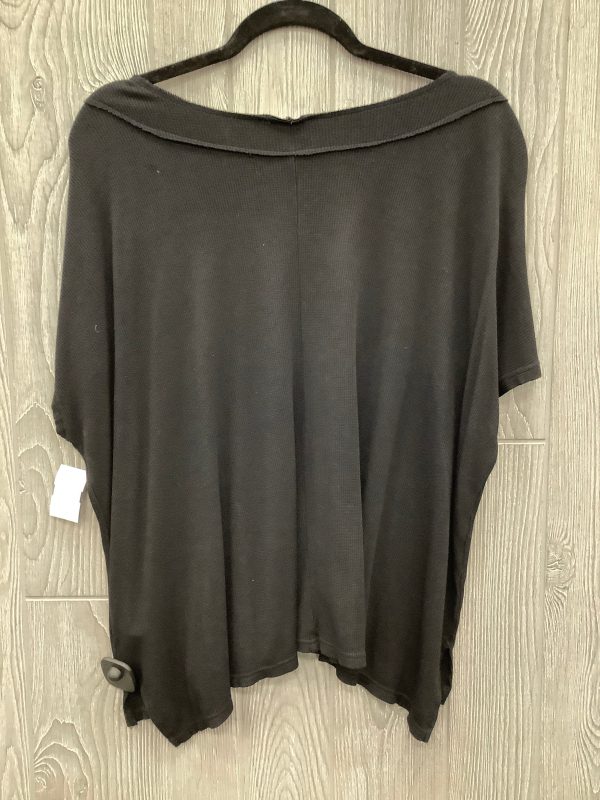 Top Short Sleeve By Pink Lily In Black, Size: M Sale