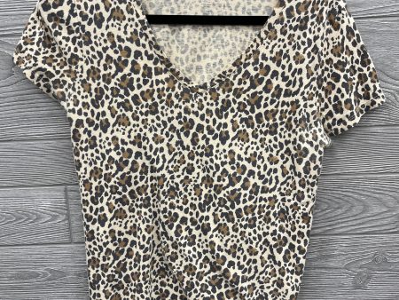 Top Short Sleeve By Gap In Animal Print, Size: M on Sale