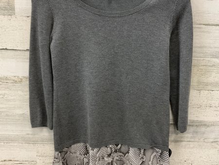 Top Long Sleeve By White House Black Market In Grey, Size: Xs Cheap