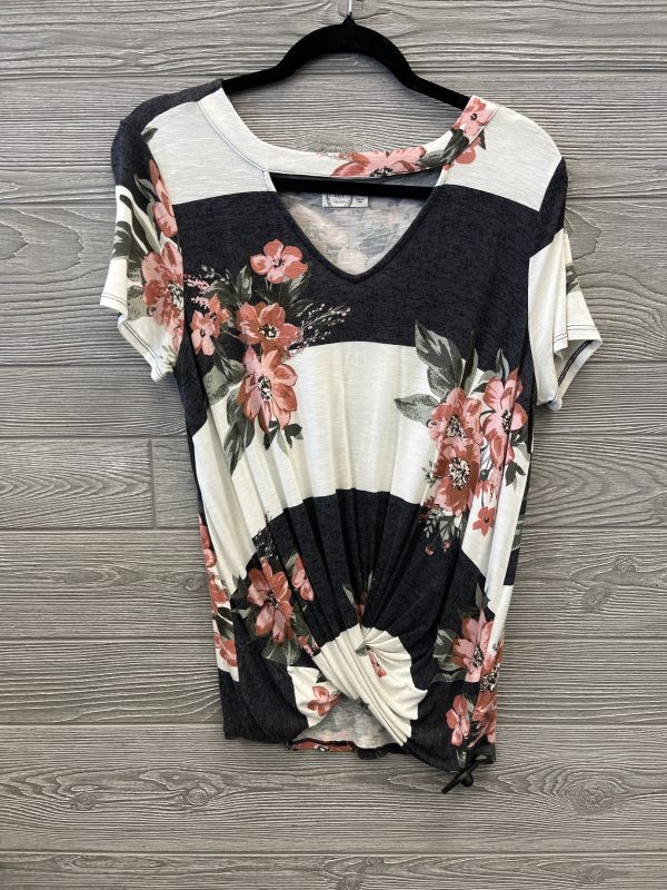 Top Short Sleeve By Maurices In Multi-colored, Size: S For Cheap