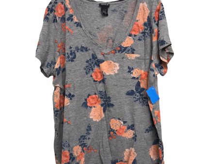 Top Ss Basic By Torrid In Floral Print, Size:3X Fashion