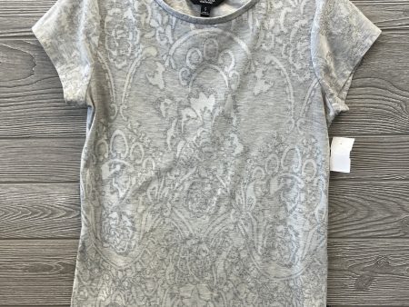 Top Short Sleeve By Simply Vera In Grey, Size: S Online now