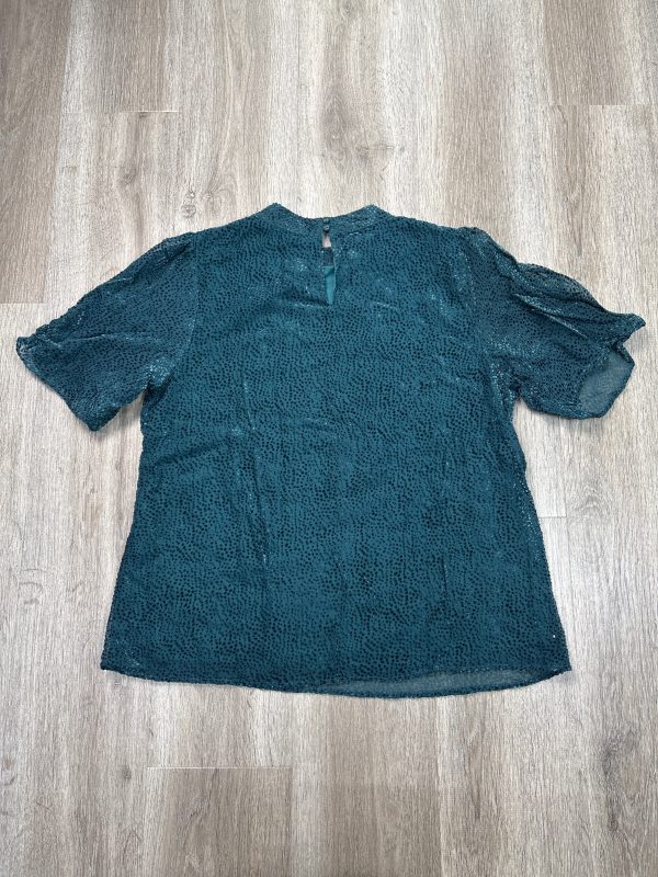 Top Short Sleeve By Maurices In Teal, Size: L Fashion