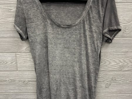 Top Short Sleeve By Express In Grey, Size: M Hot on Sale