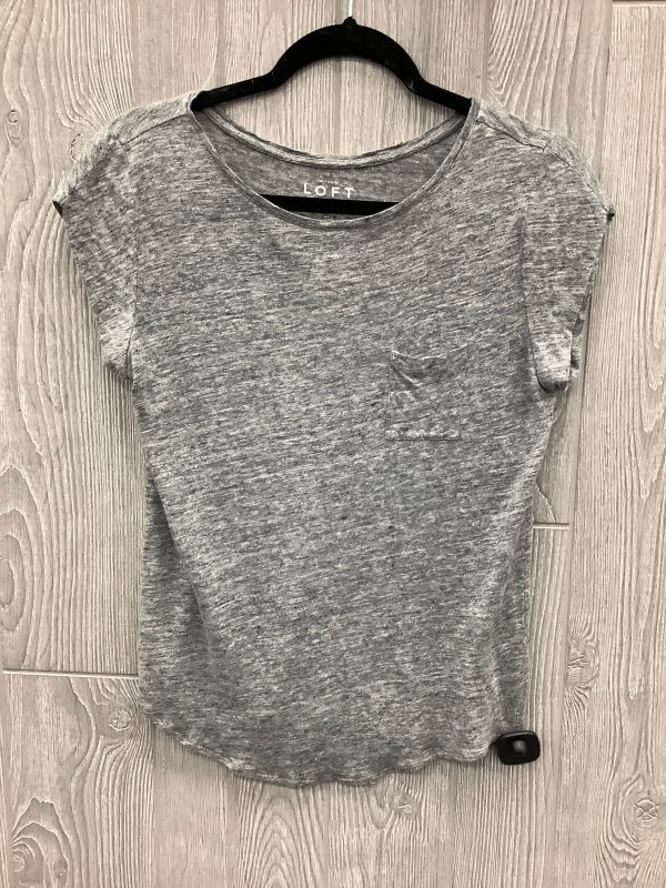 Top Short Sleeve By Loft In Grey, Size: M For Cheap