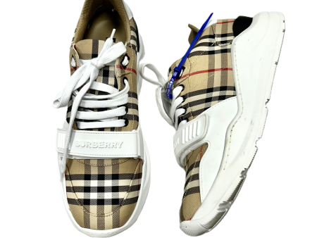 Shoes Luxury Designer By Burberry In Burberry Plaid, Size: 12 Online Hot Sale