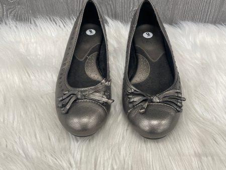 Shoes Flats By Boc In Silver, Size: 8 Sale