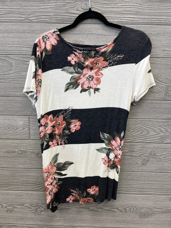 Top Short Sleeve By Maurices In Multi-colored, Size: S For Cheap