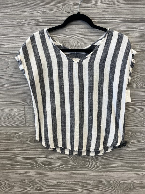 Top Short Sleeve By Lumiere In Striped Pattern, Size: S on Sale