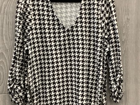 Top Long Sleeve By Robert Louis In Black & White, Size: 1x Fashion