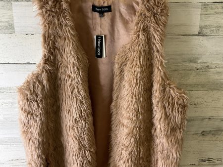 Vest Faux Fur & Sherpa By New Look In Tan, Size: 2x Hot on Sale