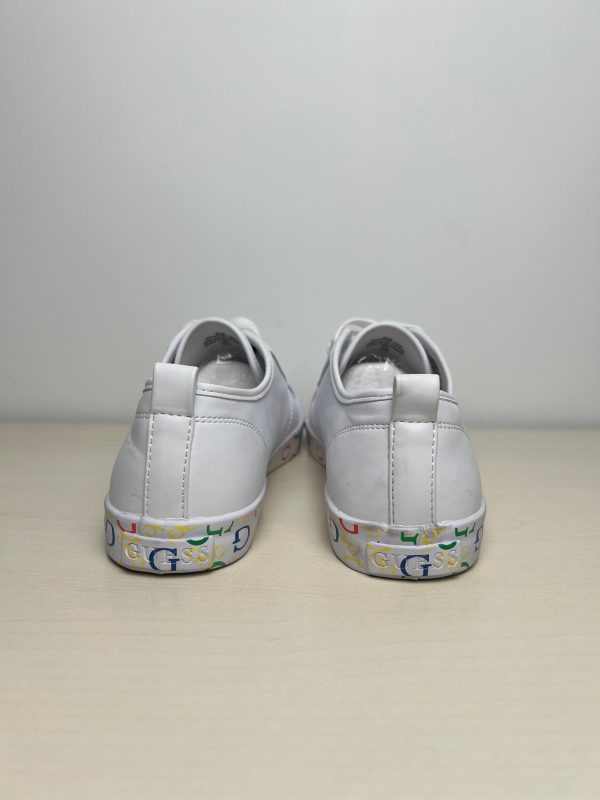 Shoes Sneakers By Guess In White, Size: 8.5 Hot on Sale