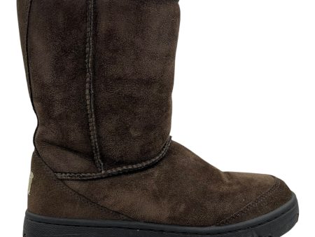 Boots Designer By Ugg In Brown, Size:7 Online now