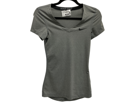 Athletic Top Short Sleeve By Nike Apparel In Grey, Size: Xs For Cheap